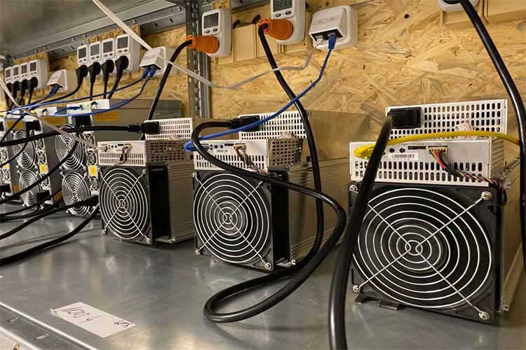 آیا راهاندازی مزرعه بیتکوین در ایران قانونی است؟